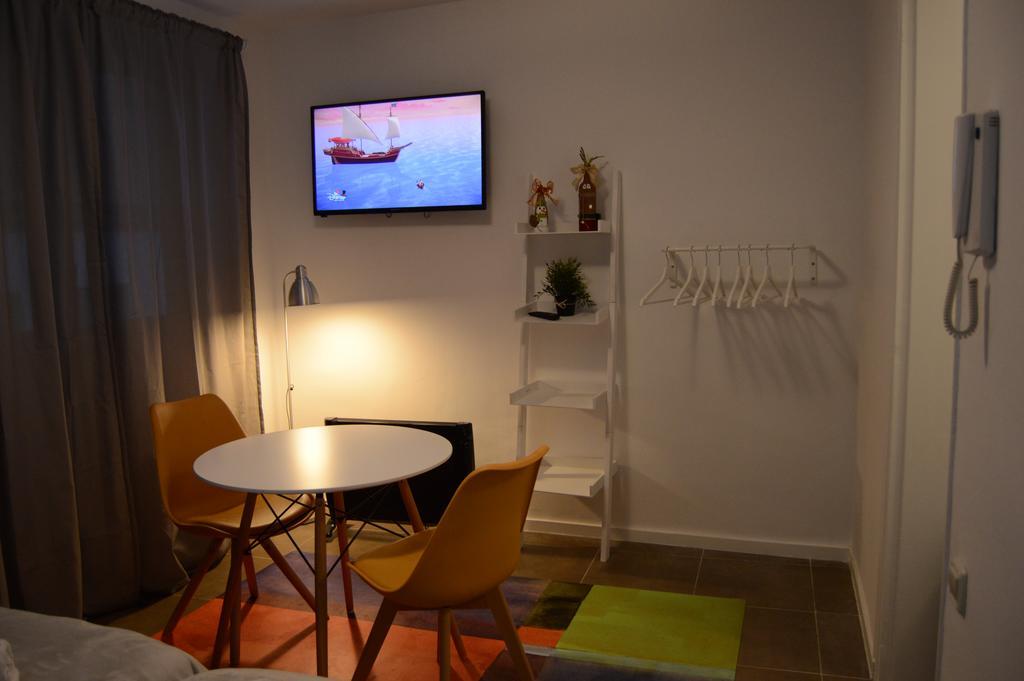 Tarragona Suites Marquesa Экстерьер фото